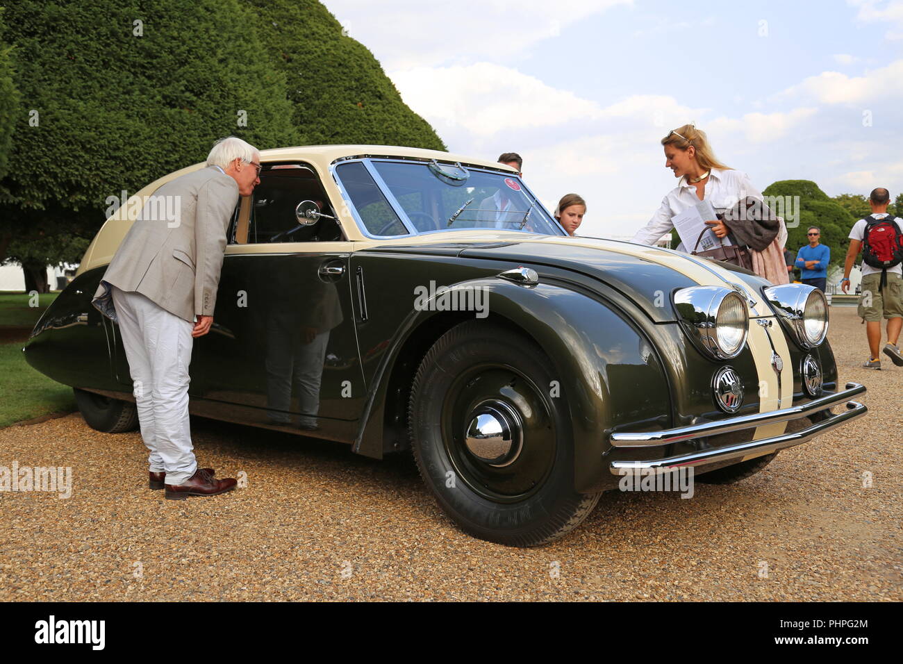 Il Tatra 77 (1935), il Concours di eleganza 2018 (Anteprima giorno), 31 agosto 2018. Il Palazzo di Hampton Court, Londra, Regno Unito, Europa Foto Stock