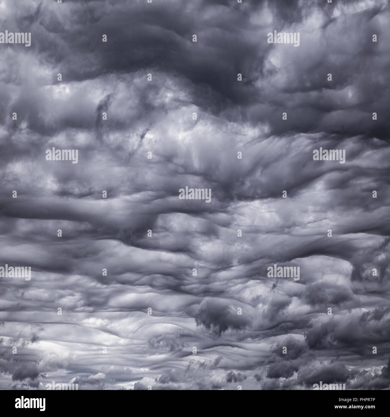 Un brutto tempo cloudscape sfondo Foto Stock