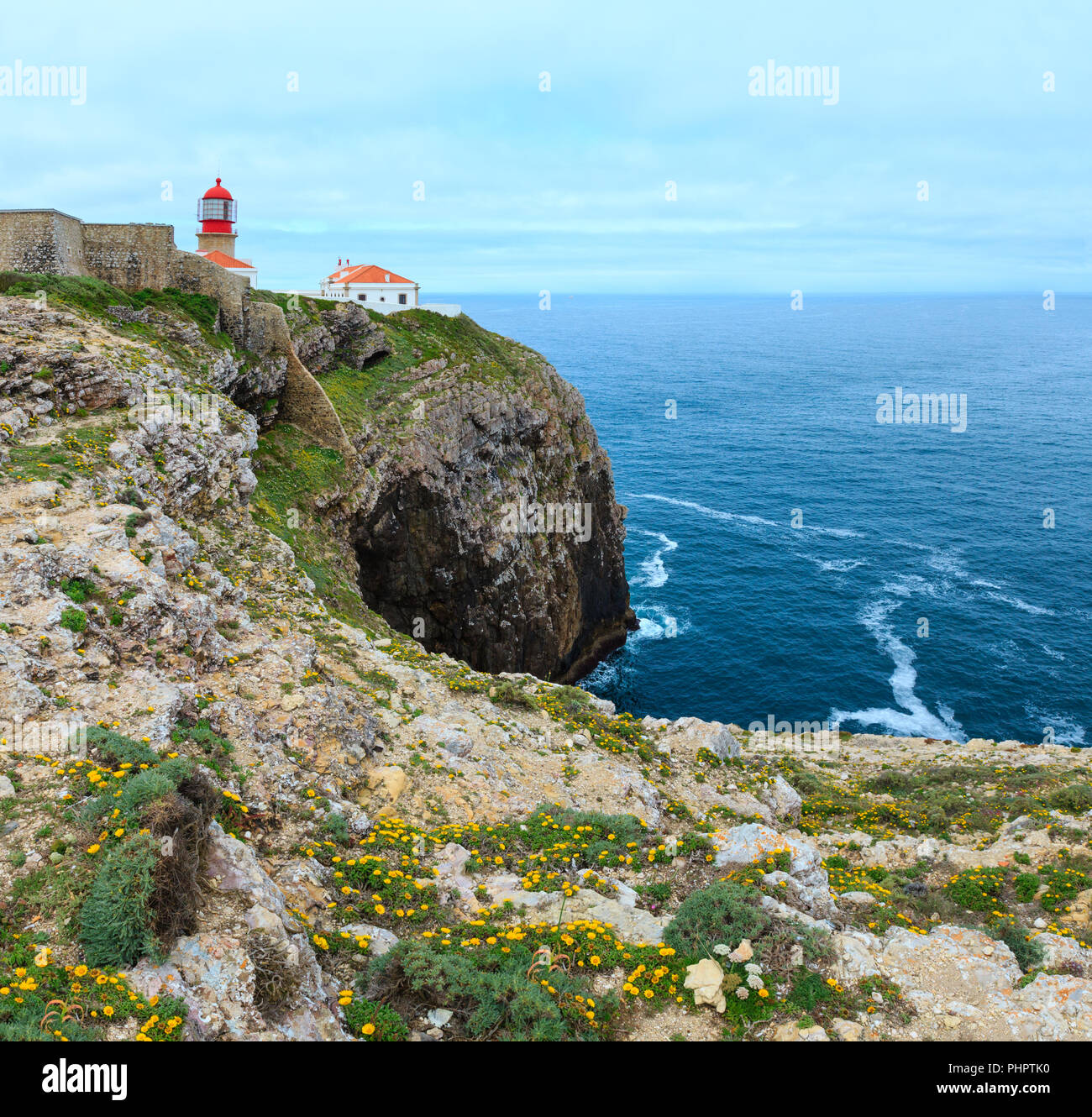 Faro di Capo San Vincenzo, Algarve, Portogallo. Foto Stock