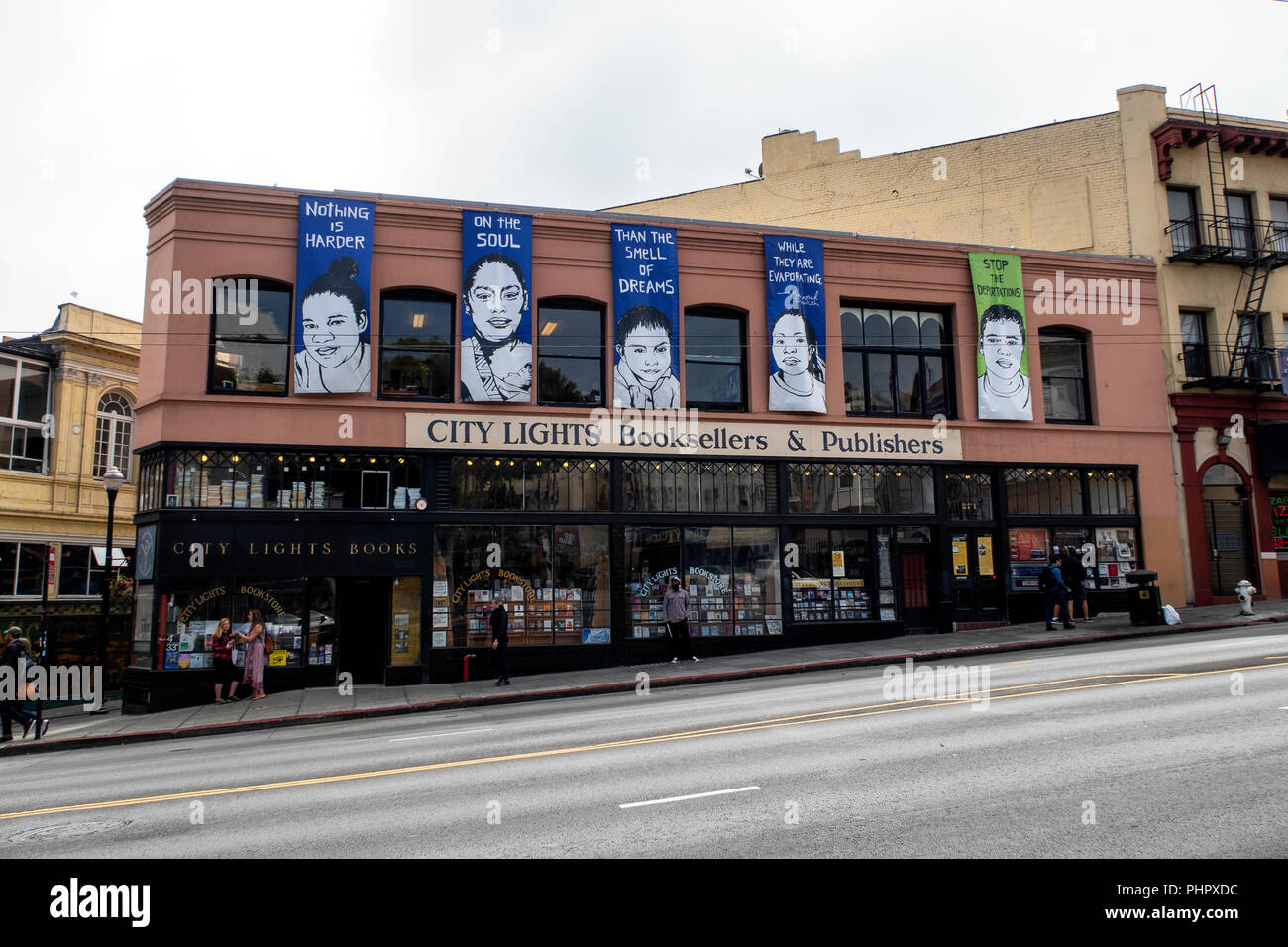 Luci della città di libri è una libreria indipendente-editore combinazione a San Francisco, California. Foto Stock