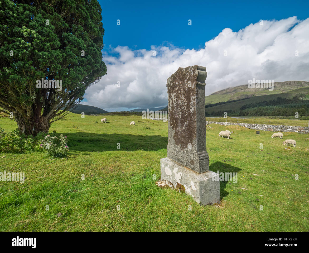Unnamed lapidi nelle highlands scozzesi Foto Stock