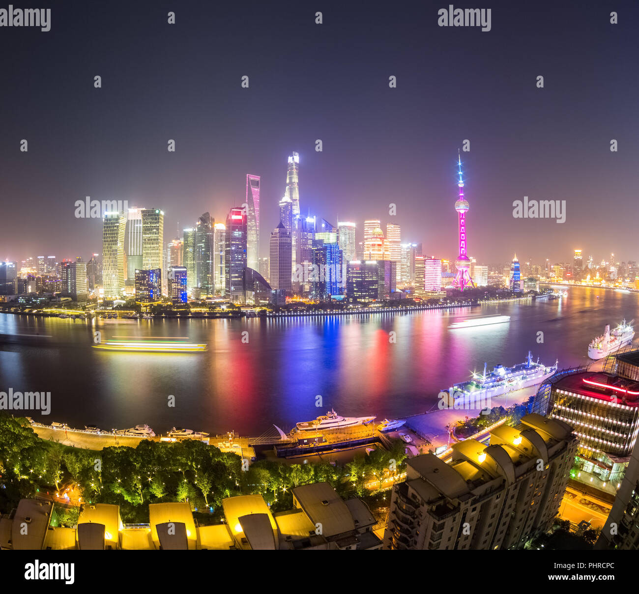 Shanghai cityscape di notte Foto Stock