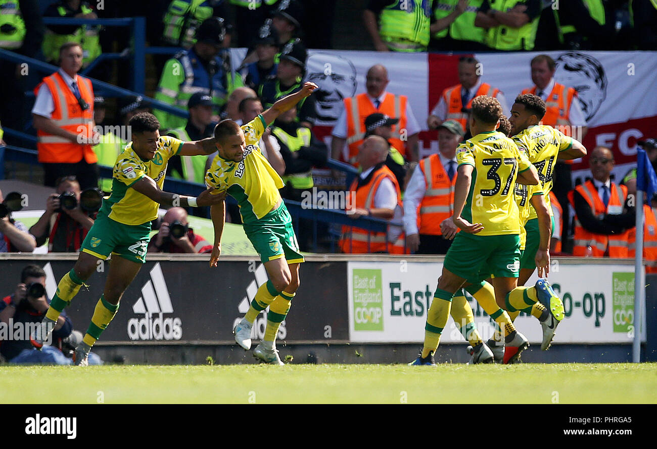 Norwich City's Moritz Leitner (seconda a sinistra) celebra il suo punteggio lato del primo obiettivo del gioco durante il cielo di scommessa match del campionato a Portman Road, Ipswich. Foto Stock