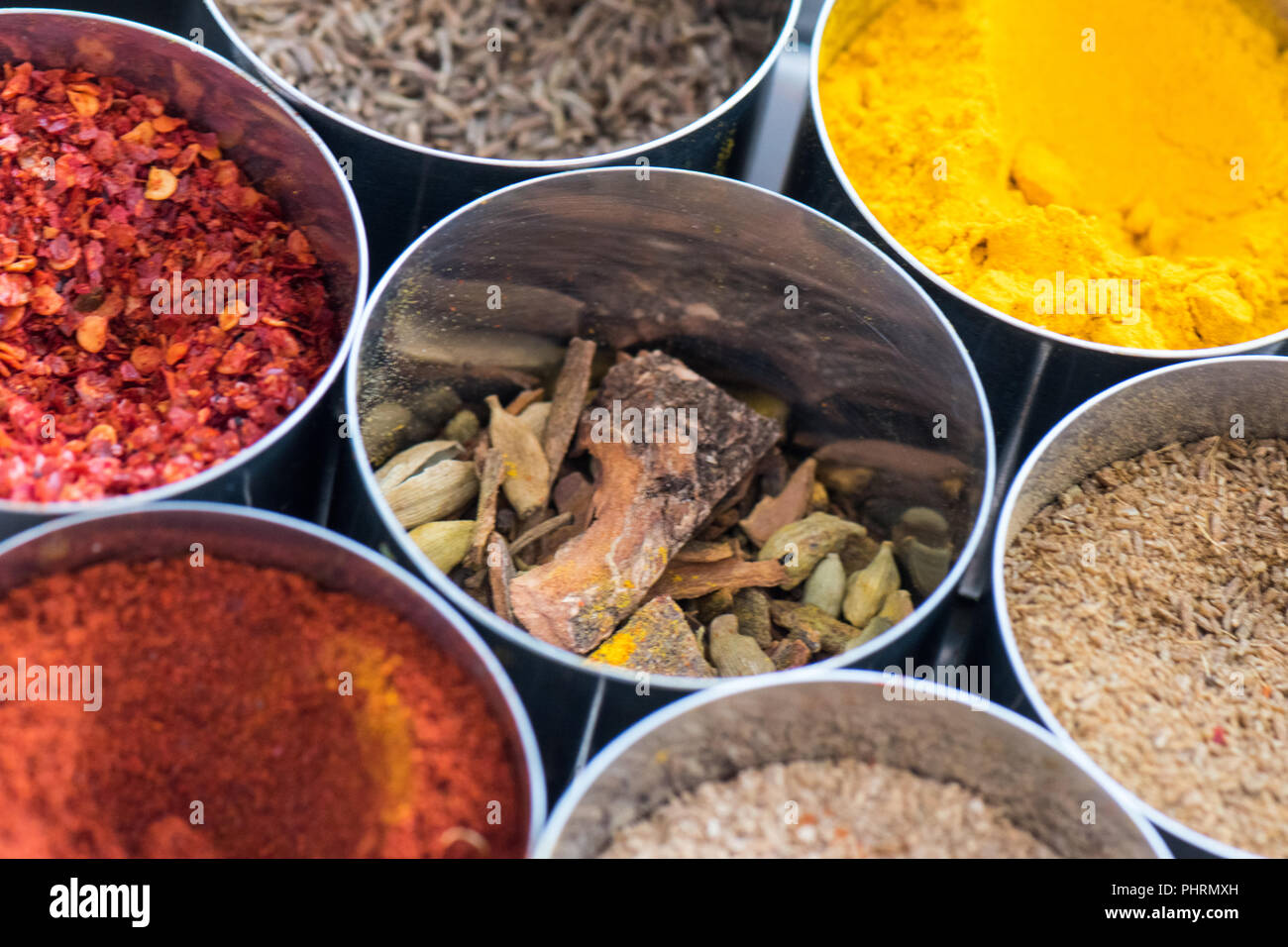 Preparazione del cibo in cucina Foto Stock