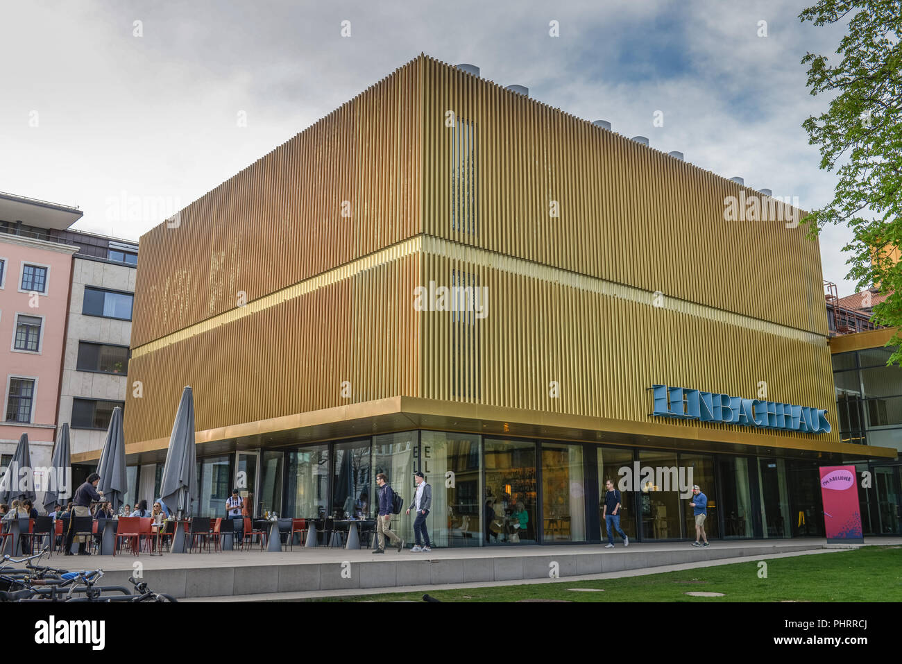 Staedtische Galerie im Lenbachhaus, Luisenstrasse, Monaco di Baviera, Deutschland Foto Stock