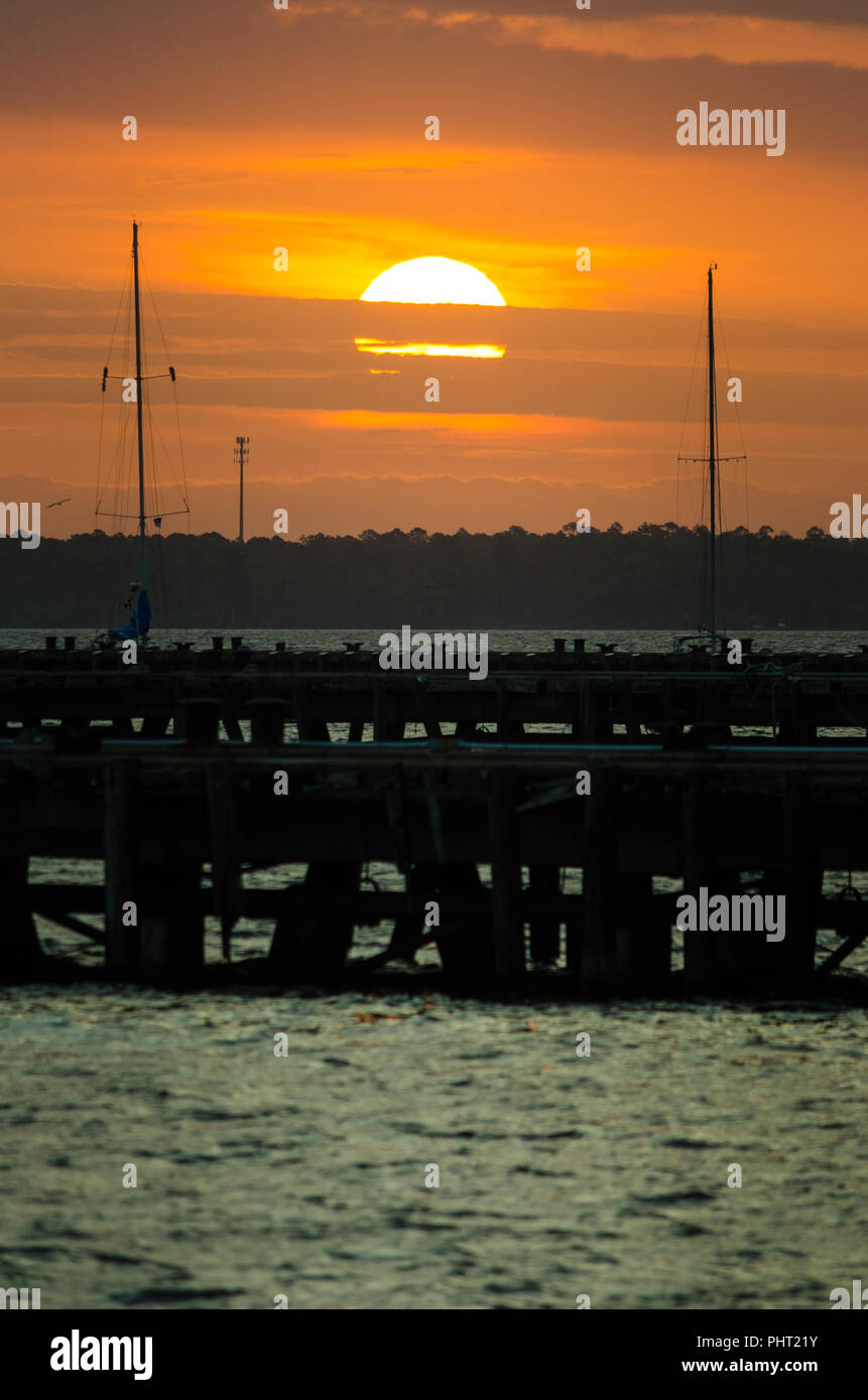 Sunrise come viste attraverso il St Johns River in NE Florida Foto Stock