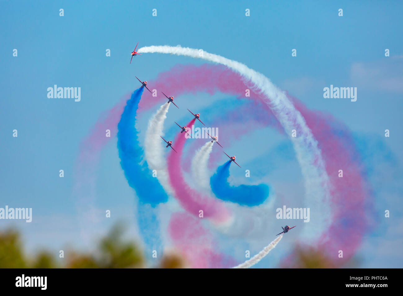 Regno Unito Bournemouth Air Festival è nei suoi 0 anni le folle che accorrono per vedere l'incredibile display di volo. Tutti e quattro i giorni sono stati al sole con cancellazioni n. Foto Stock