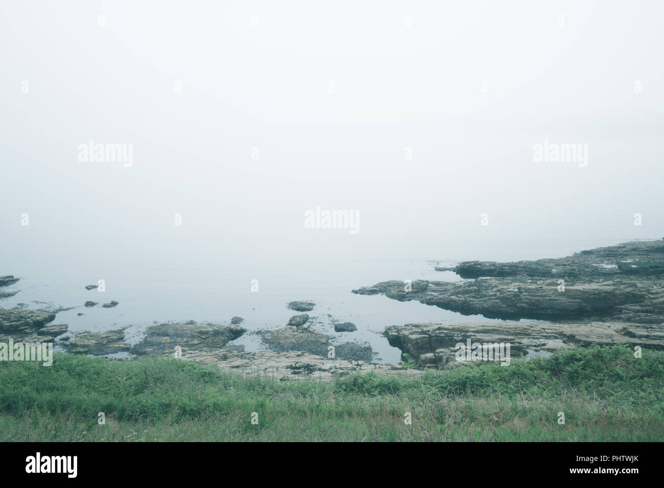 Nebbia di mattina oltre il Cornish Coast Foto Stock