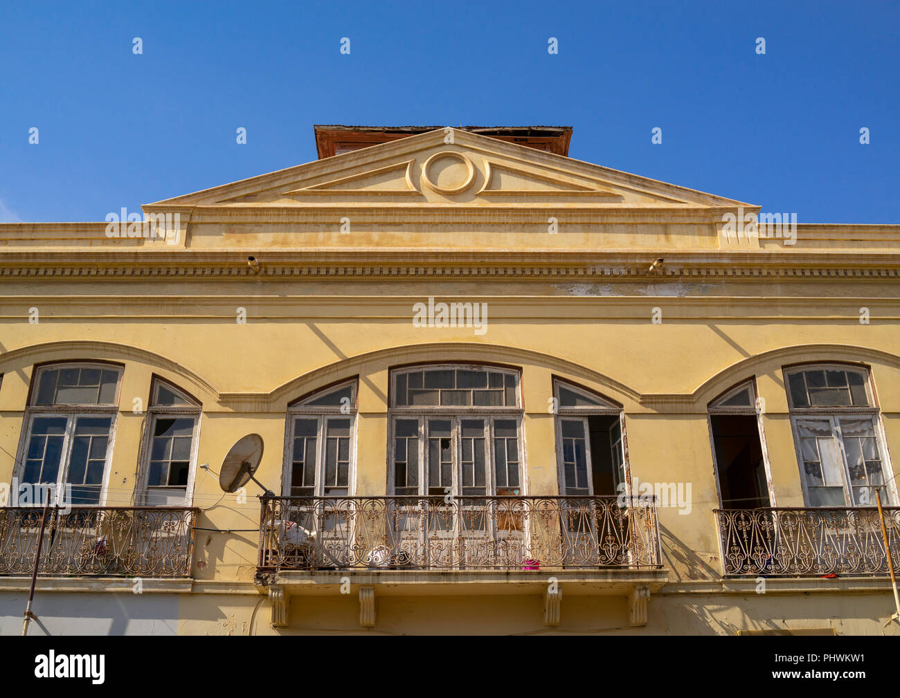 Portoghese vecchia casa coloniale, provincia di Namibe, Namibe, Angola Foto Stock