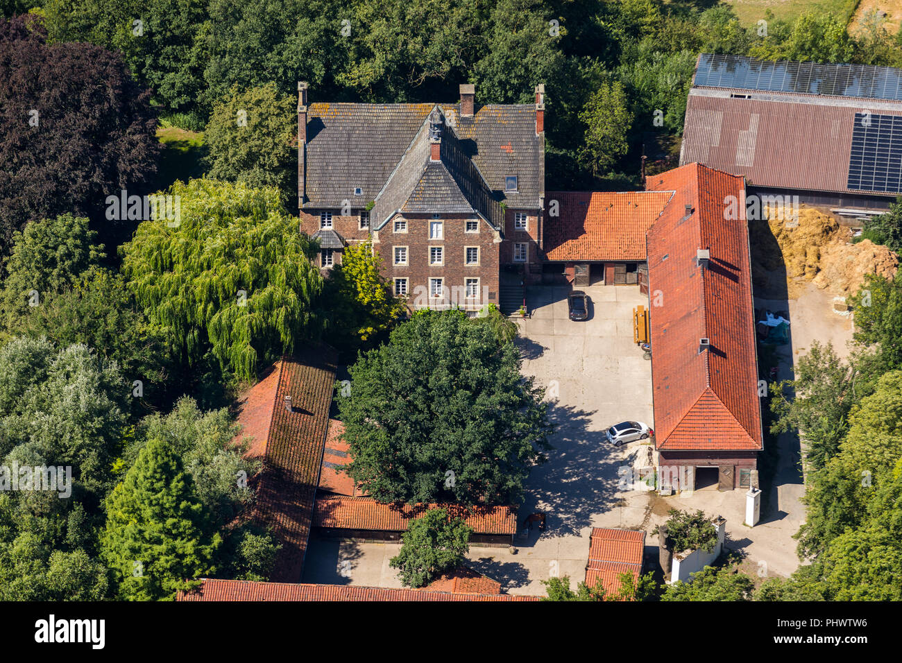 Haus Tüchen, Jörn Alexander Schulze-Henne, allevamento di cavalli, estere, Ahlen, Ruhrgebiet, Renania settentrionale-Vestfalia, Germania, DEU, Europa, fotografia aerea, Foto Stock