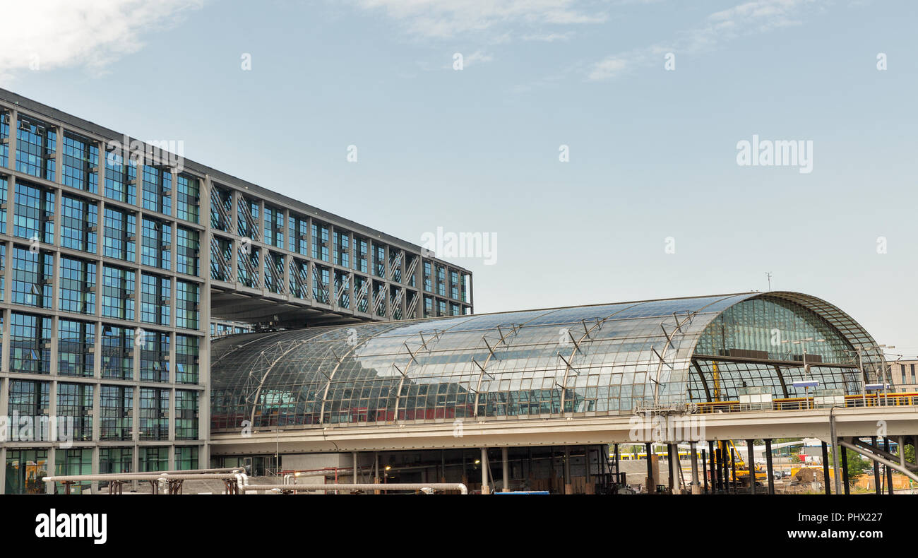 Berlino passeggero centrale stazione ferroviaria, Germania Foto Stock