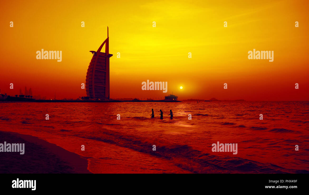 Burj Al Arab Dubai al tramonto Foto Stock