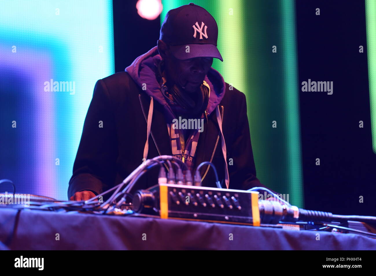 Knebworth Park, Herfordshire, UK. Il 2 settembre, 2018. Maxi Jazz dei Faithless perfoming un DJ set il secondo giorno del primo Cool Britannia Festival di Knebworth Park. Foto Stock