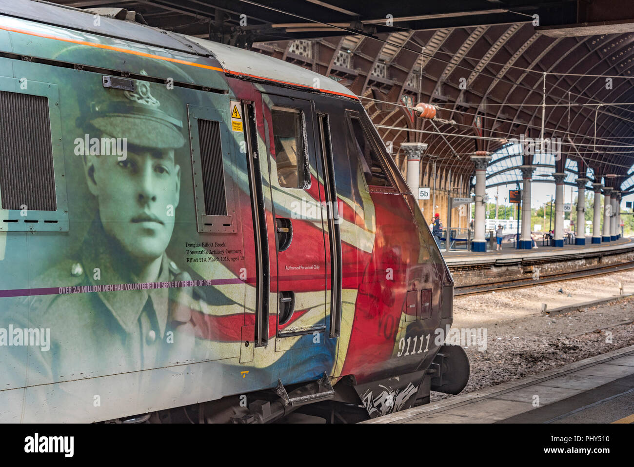 York. Stazione ferroviaria. Eroi decorate LNER locomotore. East Coast Main Line. Denominato, per i caduti. Foto Stock