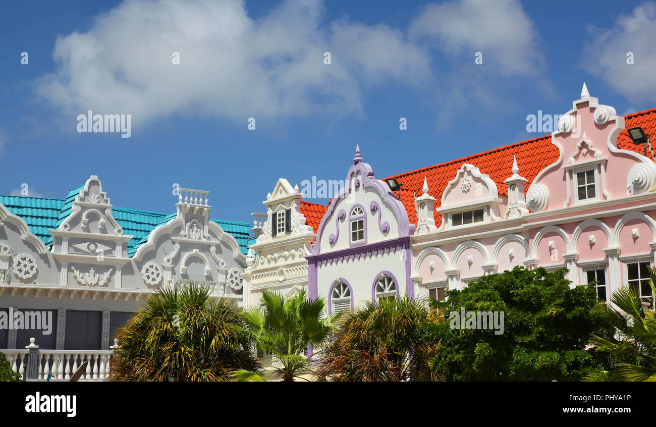 Gli edifici colorati in Oranjestad Aruba Foto Stock