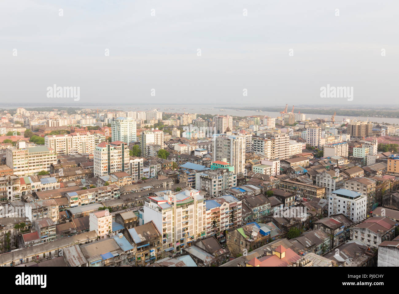 Vista sulla città di Rangoon, Myanmar Foto Stock