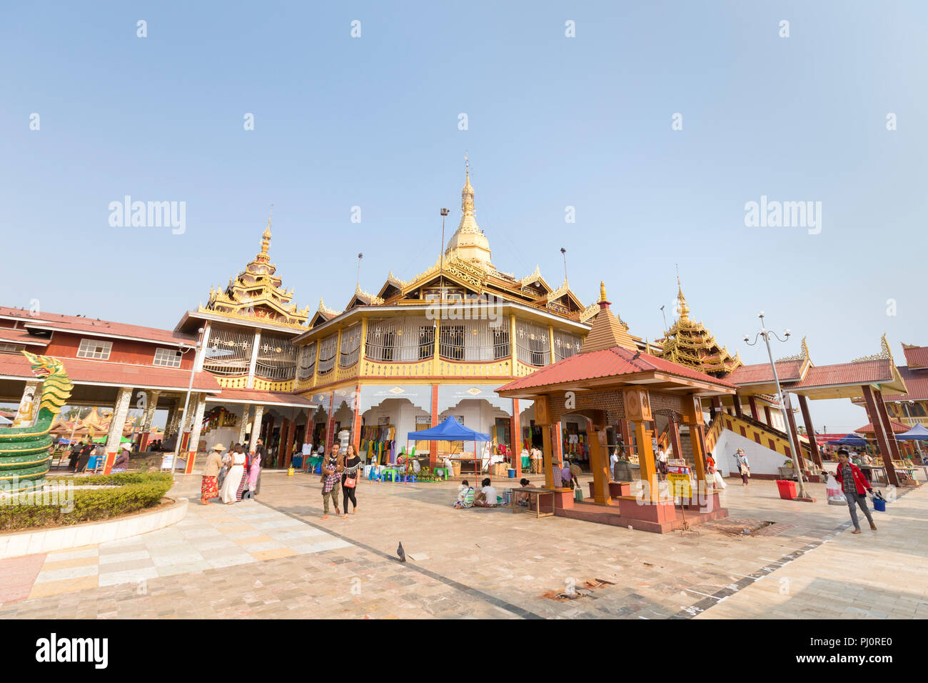 Phaung Daw Oo pagoda, Lago Inle, Myanmar Foto Stock