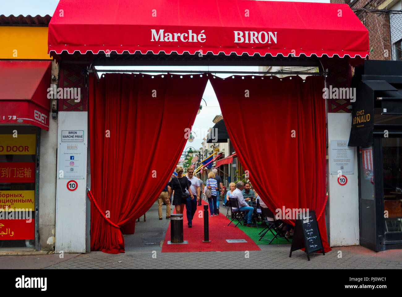 Marche Biron, Marche aux Puces, Saint-Ouen, Parigi, Francia Foto Stock