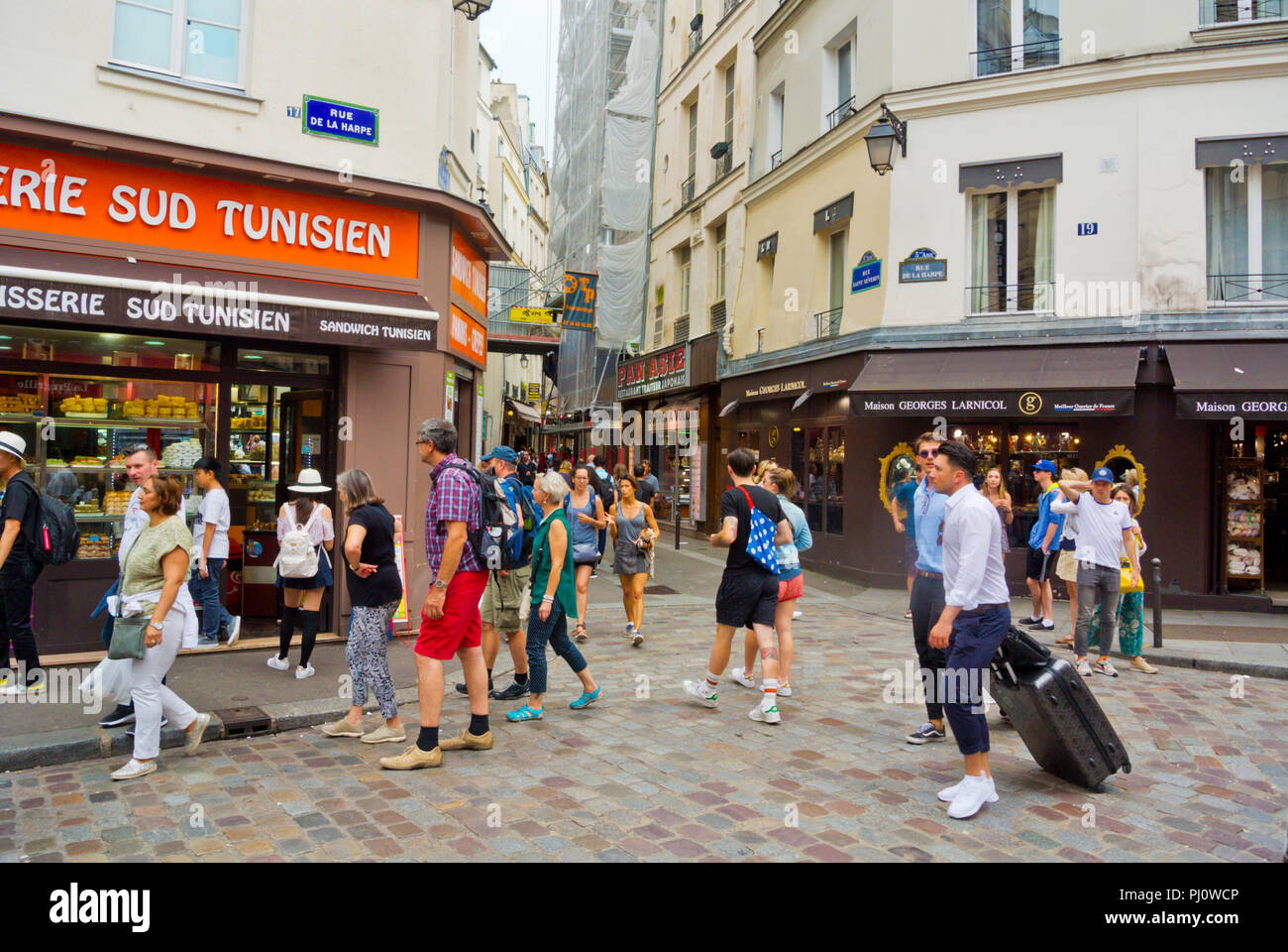 Giunzione di Rue de la Harpe e Rue Saint Severin, Quartiere Latino, Parigi, Francia Foto Stock