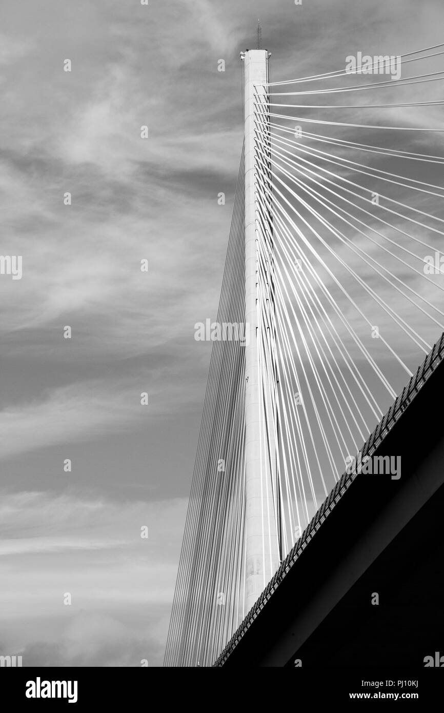 Queensferry Crossing, Nuovo Forth Road Bridge, Firth of Forth, Edimburgo, Scozia Foto Stock