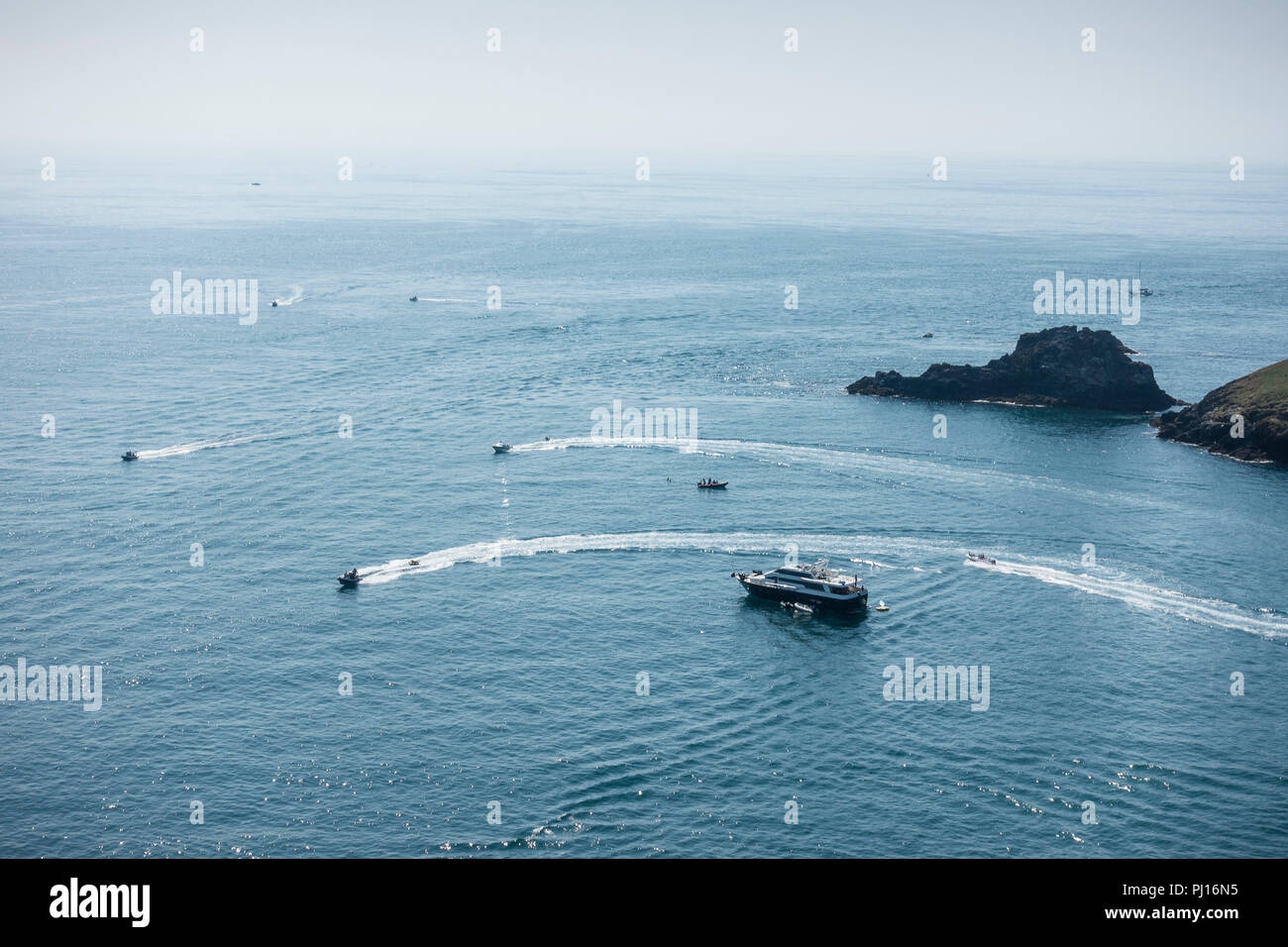 Gli sport acquatici in Starehole Bay, Devon, Regno Unito Foto Stock