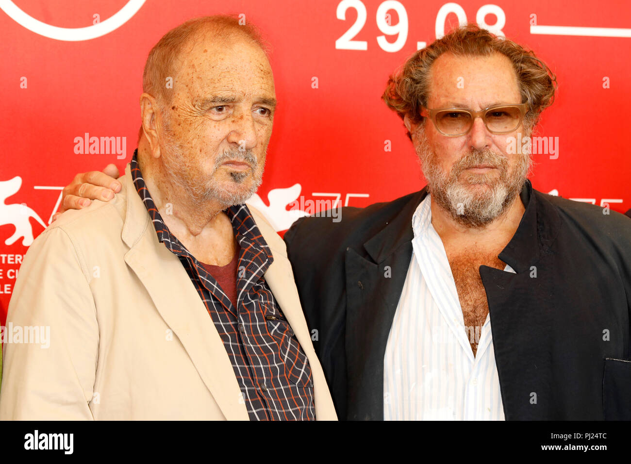 Venezia, Italia. 03Sep, 2018. Jean-Claude Carriere, Julian Schnabel frequentare il 'all'Eternità's Gate' photocall durante il settantacinquesimo Venice Film Festival presso il Palazzo del Casinò su Settembre 03, 2018 a Venezia, Italia. ( Credito: Giovanni Rasimus)/Media punzone ***Francia, Svezia, Norvegia, Denark, Finlandia, Stati Uniti d'America, Repubblica Ceca, Sud America solo***/Alamy Live News Foto Stock