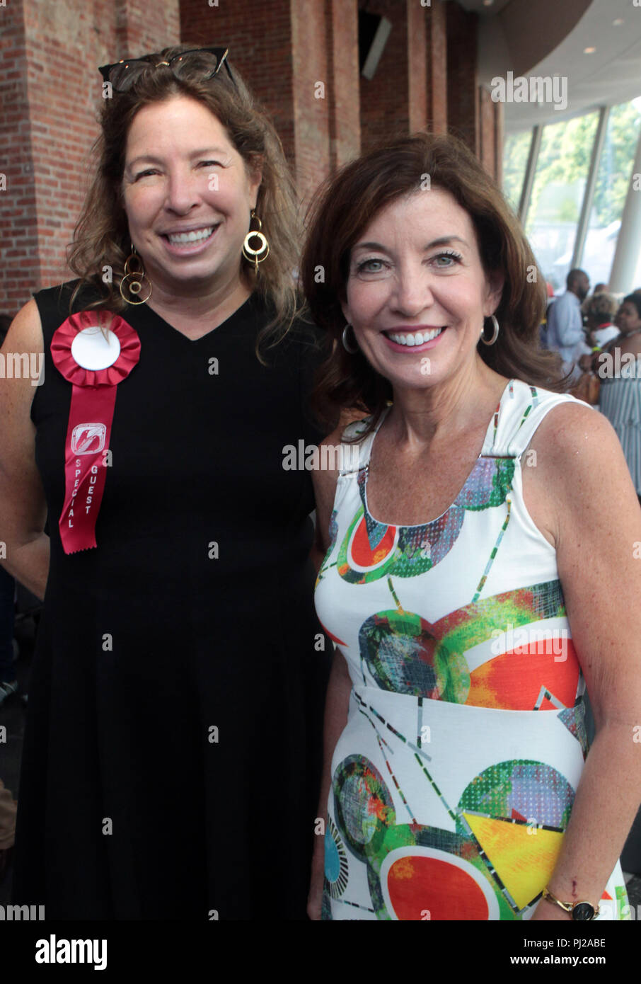 Brooklyn, New York, Stati Uniti d'America. 3 Sep, 2018. (L-R) Anne Pastenek, Shelby bianco e Leon Levy Direttore del Museo di Brooklyn e New York Lt. Governatore Kathy Hochul frequentare la cinquantunesima annuale di West Indian Day Parade, che celebra tutte le cose grandi e buone entro i Caraibi comunità americana e tenuto lungo Brooklyn orientale Parkway su Sepetmber 3, 2018 in Brooklyn, New York. Credito: Mpi43/media/punzone Alamy Live News Foto Stock