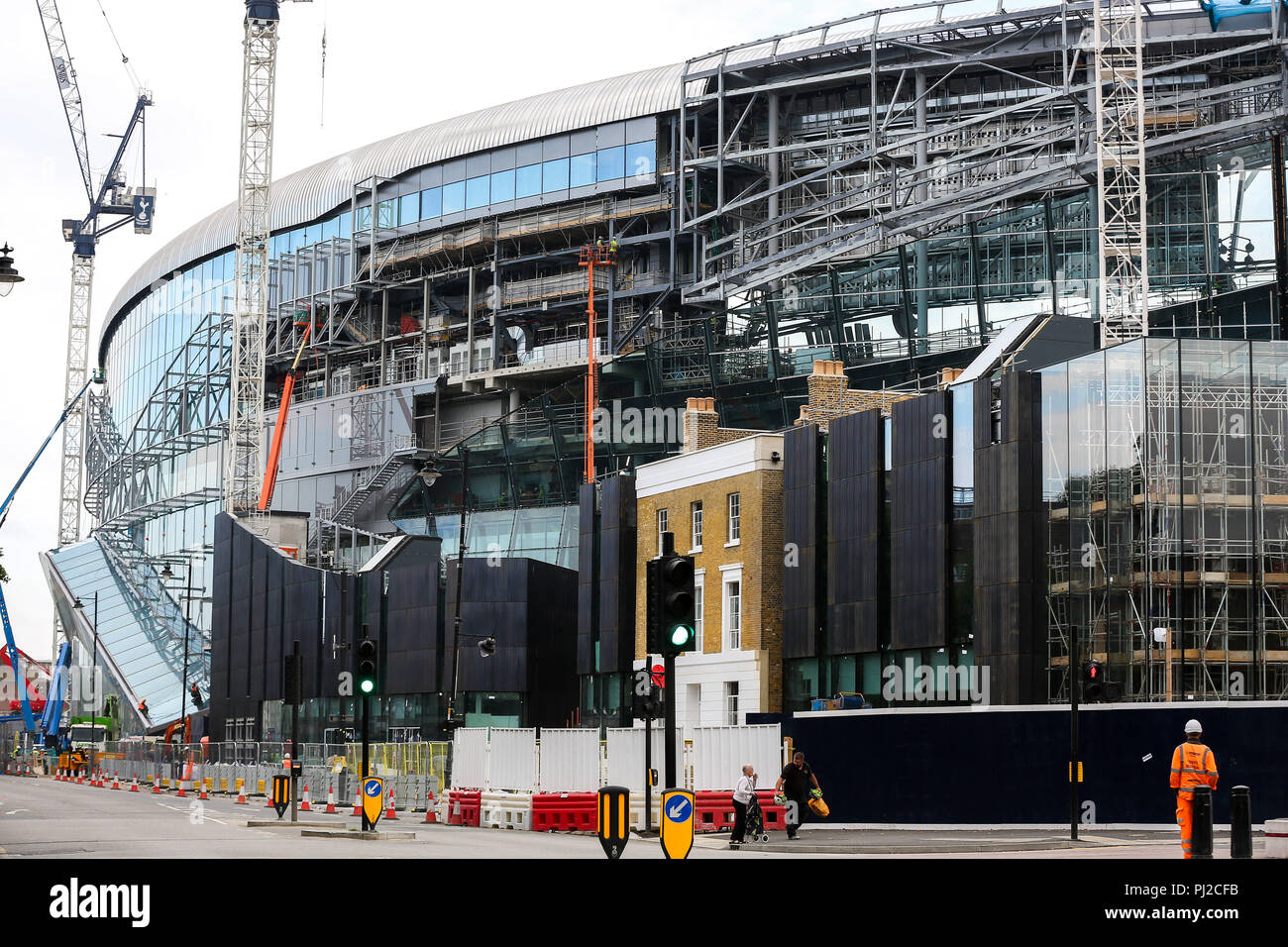 Tottenham Hotspur. A nord di Londra. UK 4 Sett 2018 - In corso i lavori di costruzione del Tottenham Hotspur il nuovo stadio di calcio nel nord di Londra. Sprona dovrà affrontare il Chelsea su 24 Novembre nel loro nuovo di zecca £850m stadium dopo il mese di ottobre si scontrano con il Manchester City a Wembley a causa del ritardo nella costruzione del loro nuovo stadio. Credito: Dinendra Haria/Alamy Live News Foto Stock