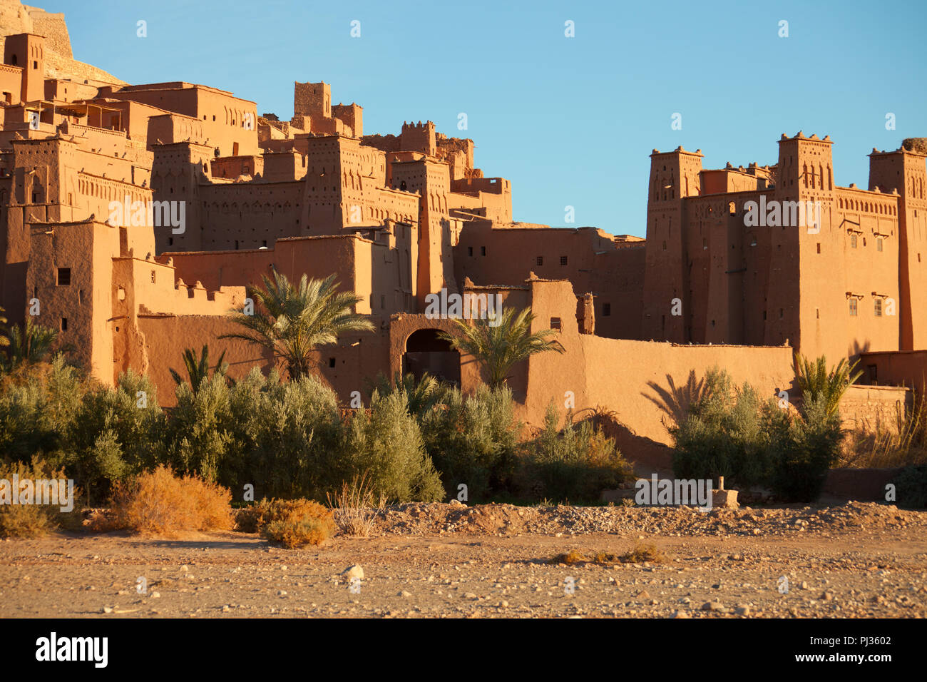 Ait Benhaddou è una città fortificata o ksar, lungo il primo percorso caravan tra Sahara e Marrakech in Marocco. Foto Stock