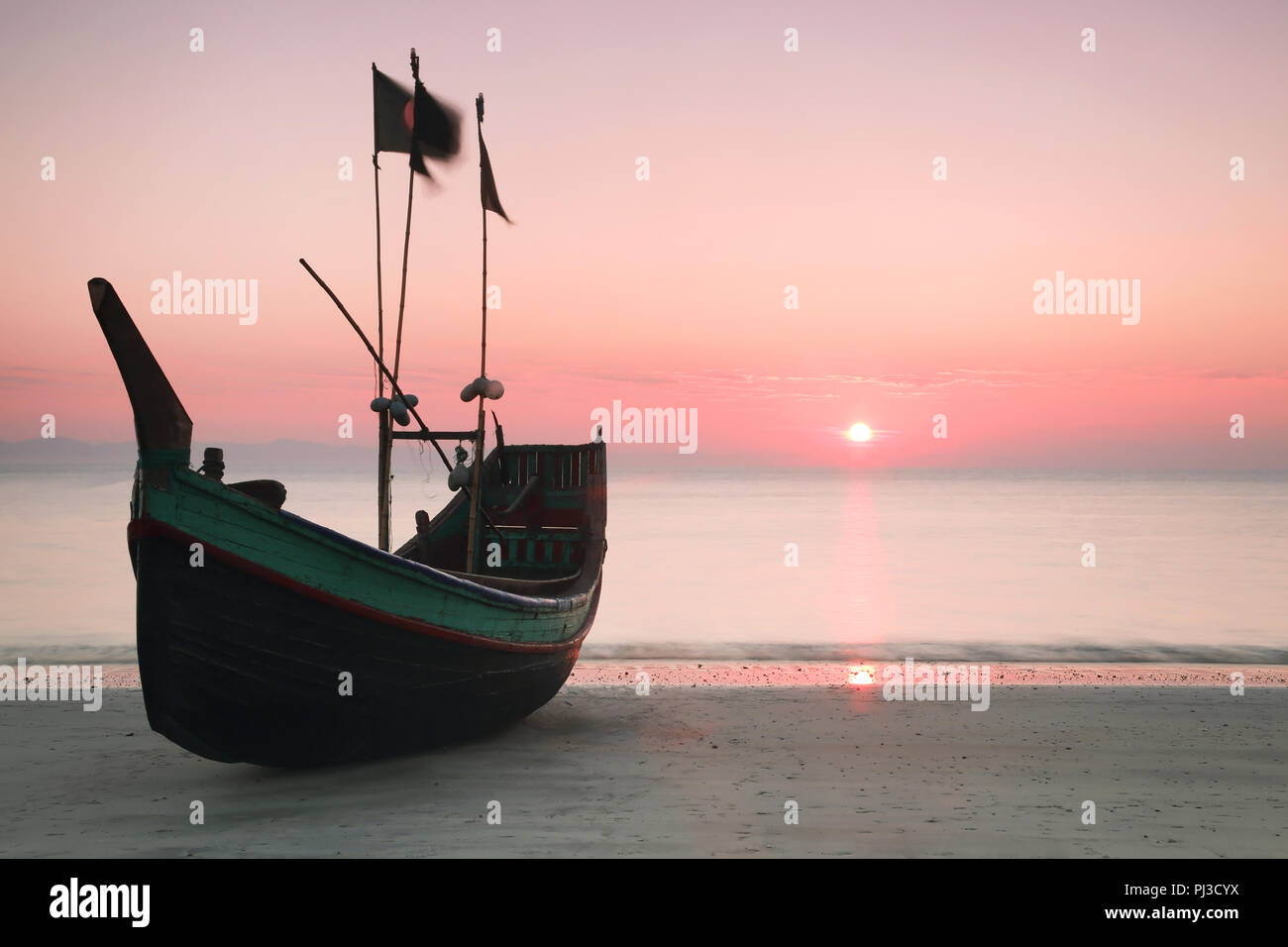 Barca a Saint Martin's Isola del Bangladesh, una lunga esposizione composizione Foto Stock