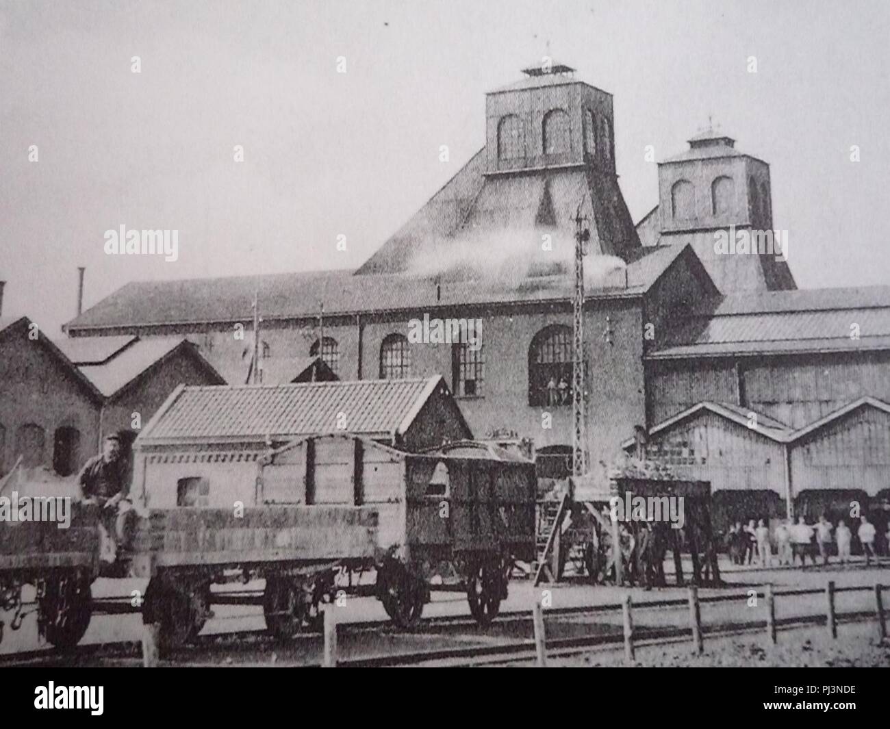 Barlin - Fossato n° 7 - 7 bis des Mines de Noeux (B). Foto Stock