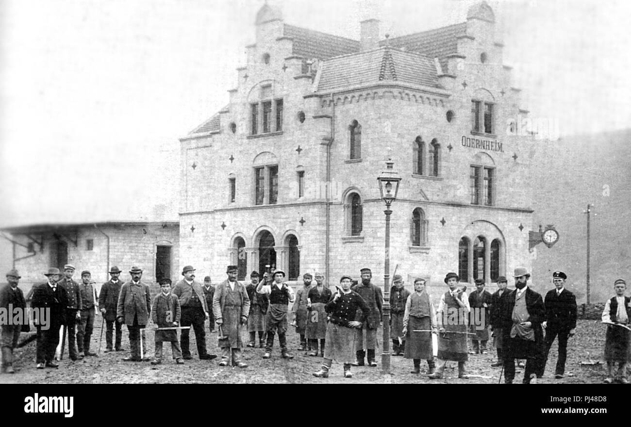 BahnhodOdernheim Ende 19. Jahrhundert. Foto Stock