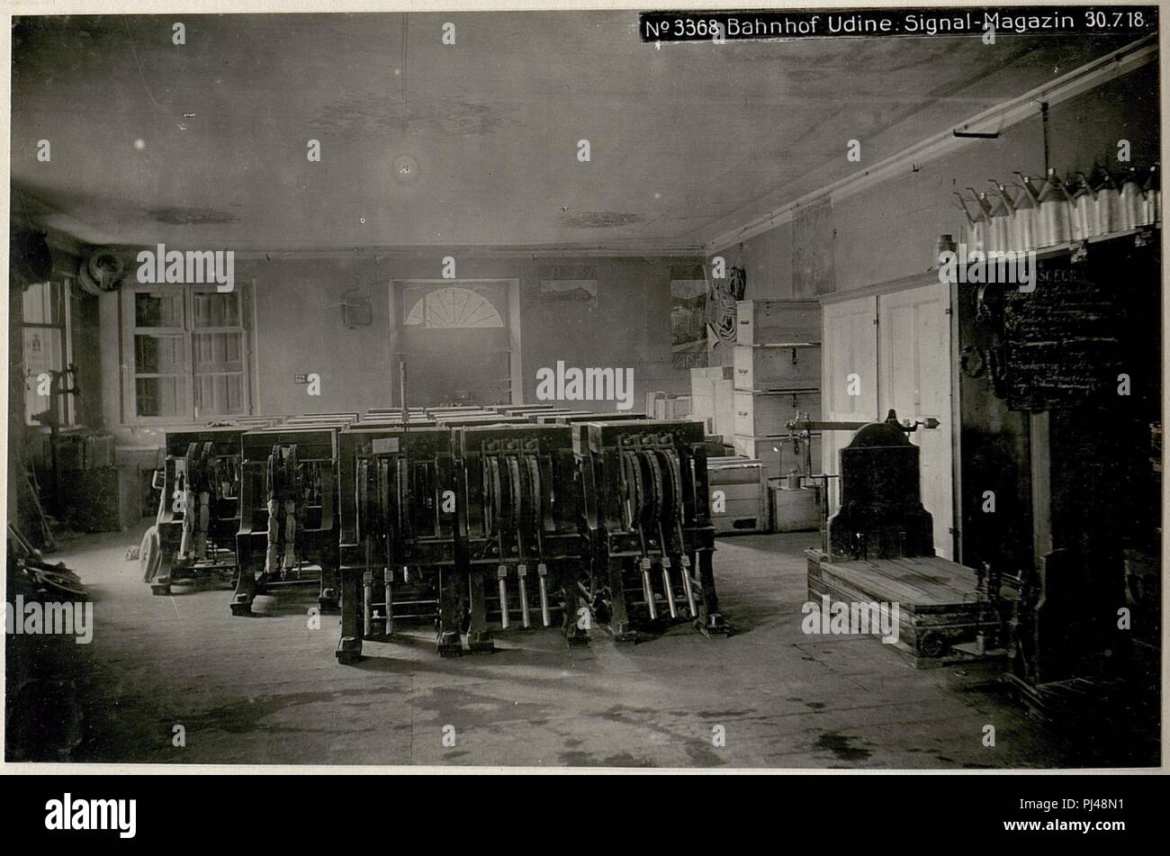 Bahnhof Udine. Signal-Magazin 30.7.18. Foto Stock