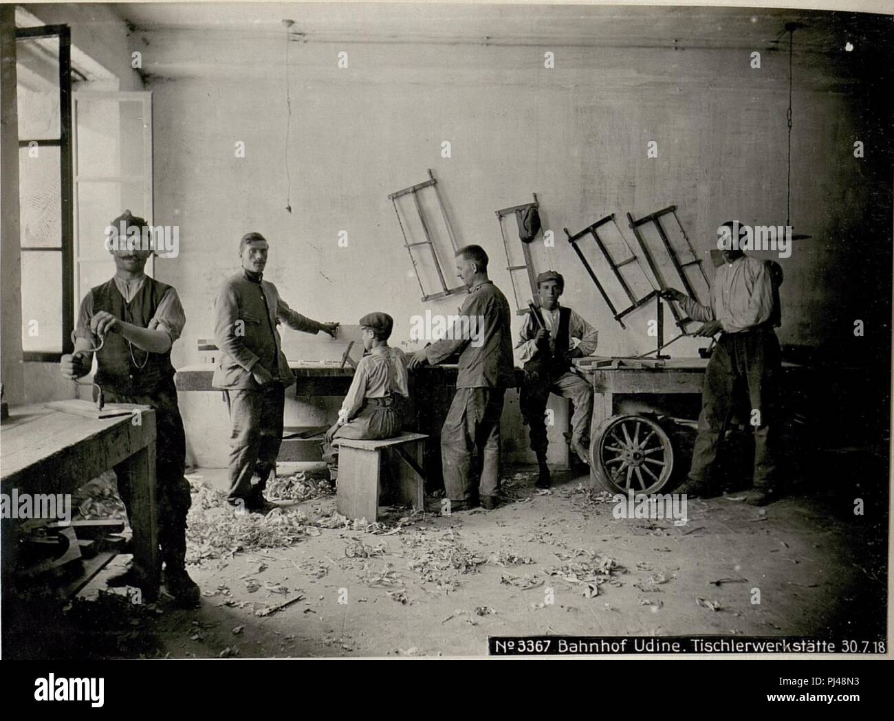 Bahnhof Udine. Tischlerwerkstätte 30.7.18. Foto Stock