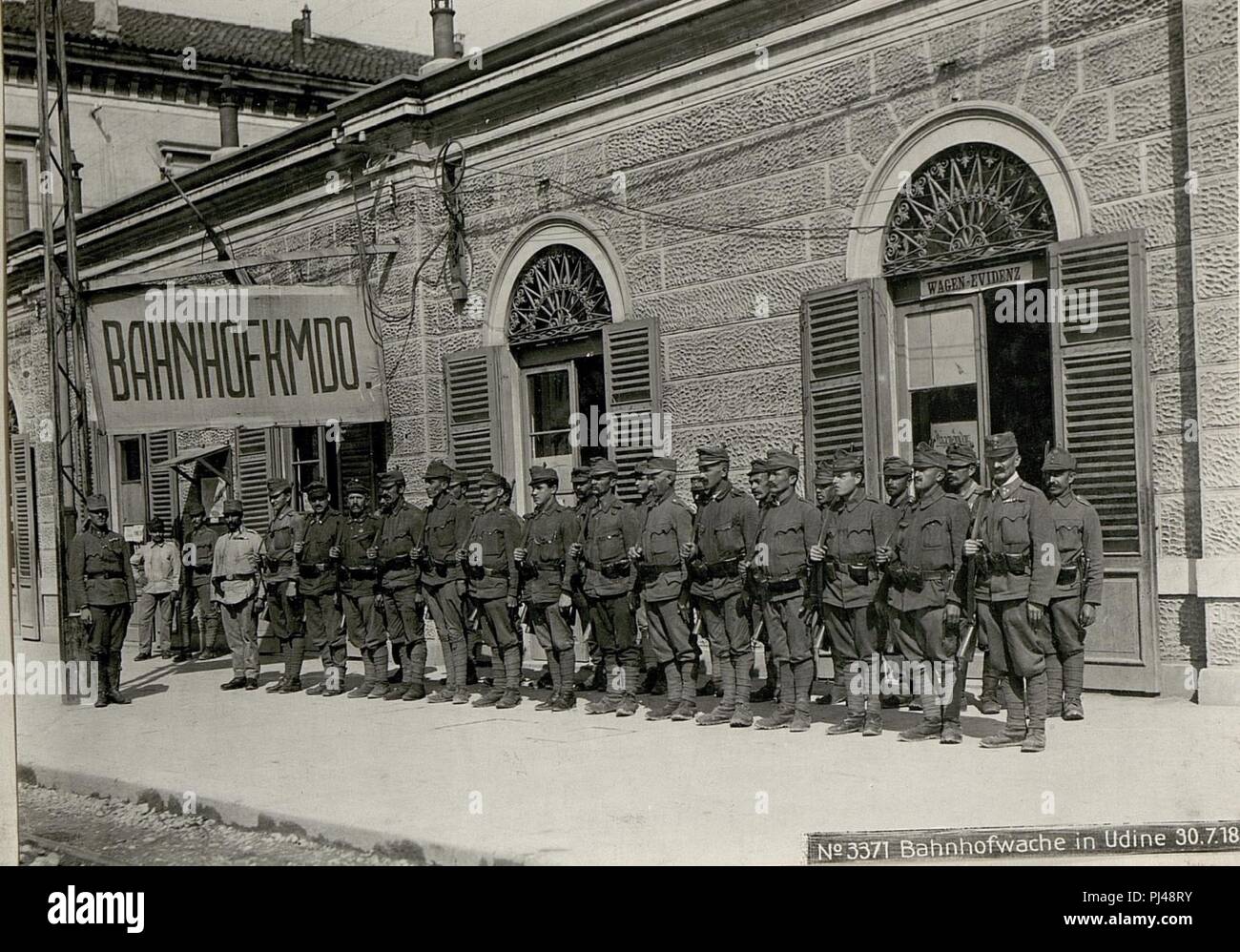 Bahnhofwache in Udine 30.7.18. Foto Stock