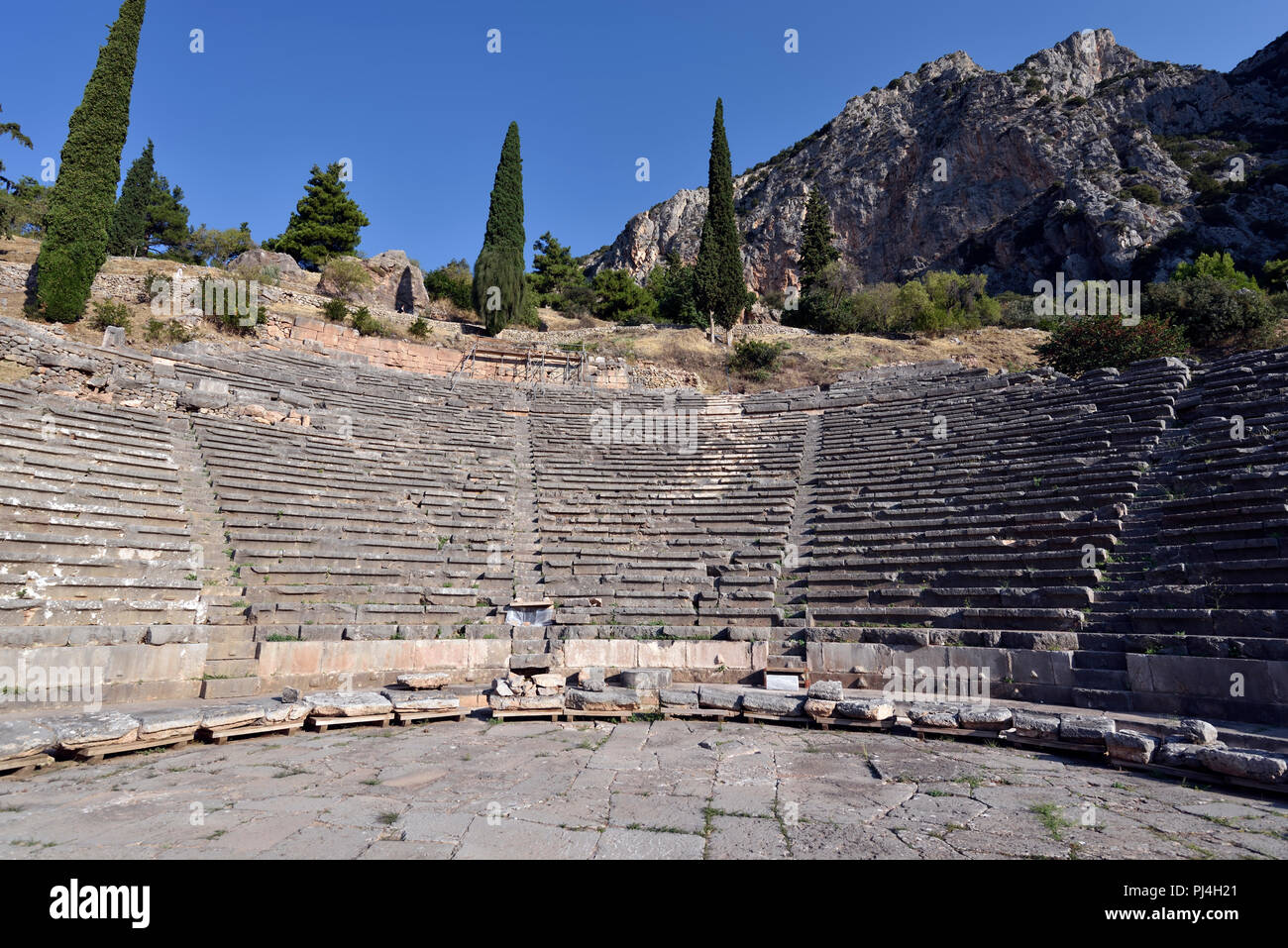 Il teatro nel sito archeologico di Delfi, Grecia centrale Foto Stock