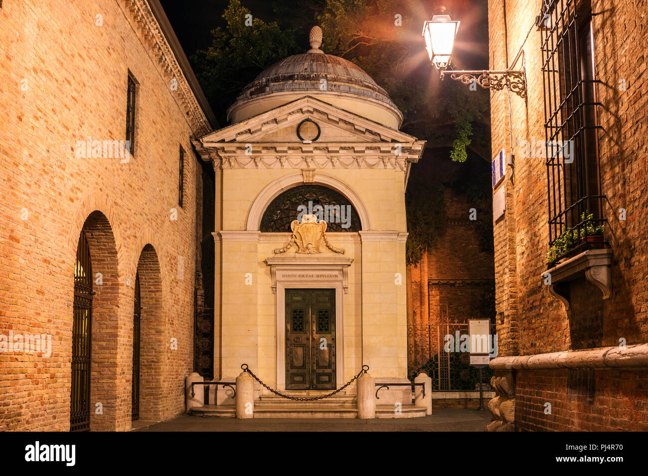 Tomba di Dante a Ravenna Foto Stock