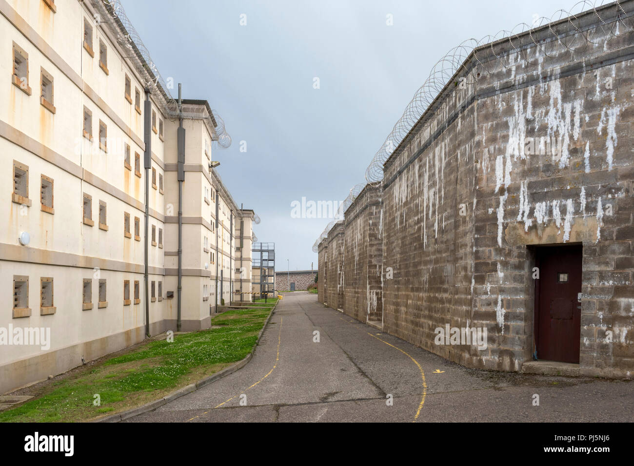 I blocchi di celle ed edifici a Peterhead prigione, Scozia. Aperto originariamente nel 1888, il carcere chiuso nel 2013 ed è ora mantenuto come un museo. Foto Stock