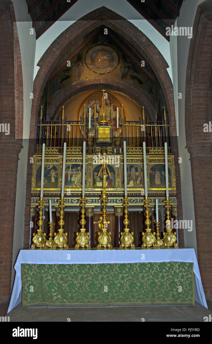 NORFOLK; WALSINGHAM; Santuario di Nostra Signora di Walsingham; altare Foto Stock