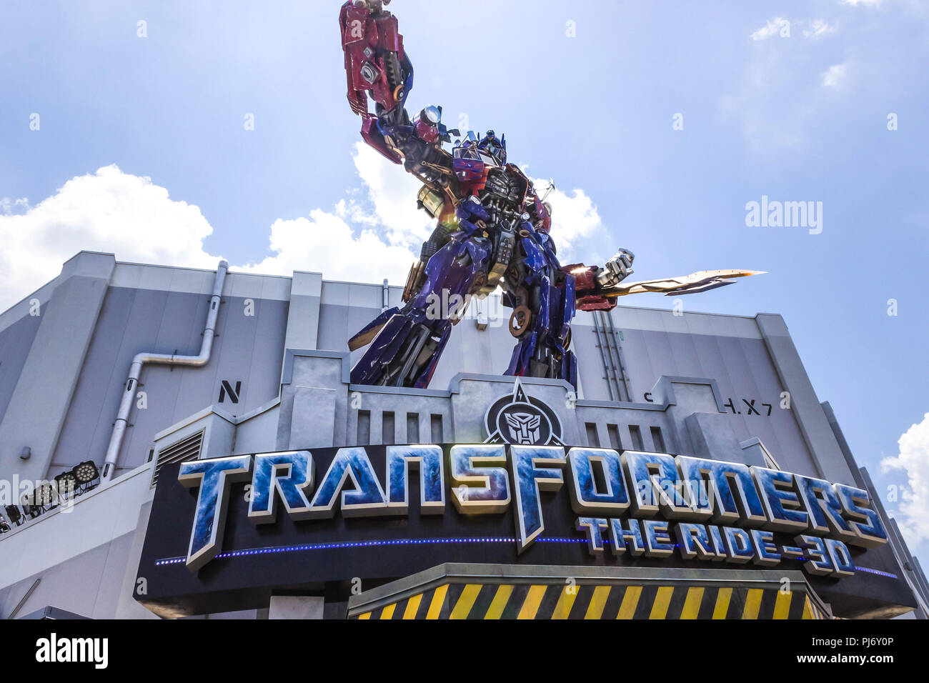 ORLANDO, FLORIDA, Stati Uniti d'America - 08 maggio, 2018: Universal Studios. Ingresso di trasformatori 3D ride. Foto Stock