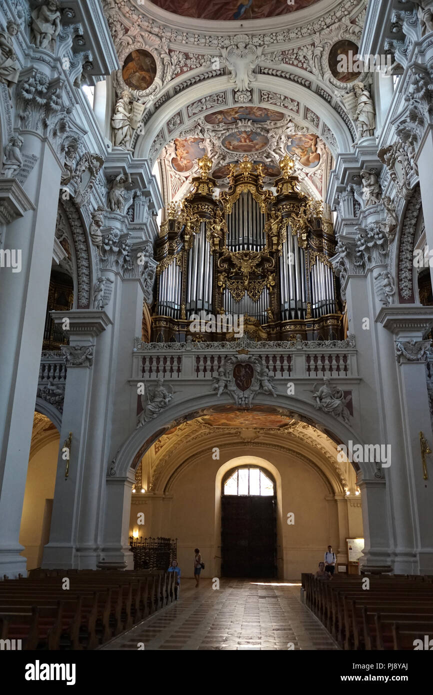 Orgel, Hauptschiff, Dom Santo Stefano, Stephansdom, Domplatz, Passau, Bayern, Deutschland, Europa Foto Stock