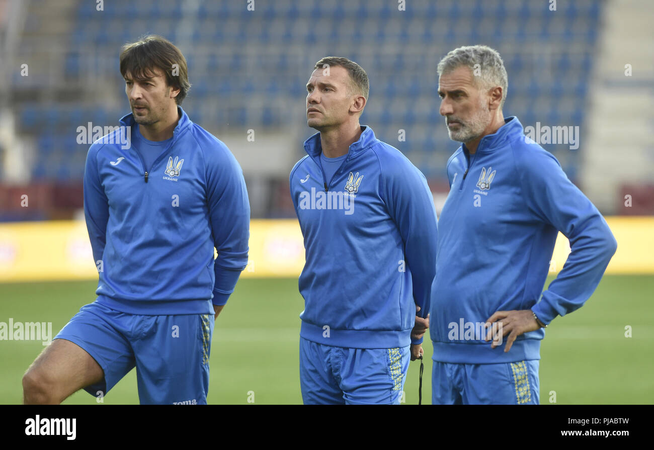 pics Ucraina Calcio Formazione https www alamy it uherske hradiste repubblica ceca 05 sep 2018 ucraino team nazionale allenatori l r oleksandr shovkovskiy andriy shevchenko mauro tassotti in azione durante la sessione di formazione prima della repubblica ceca vs ucraina calcio champions league gruppo di base b1 in uherske hradiste repubblica ceca 5 settembre 2018 credito ludek perina ctk foto alamy live news image217817065 html