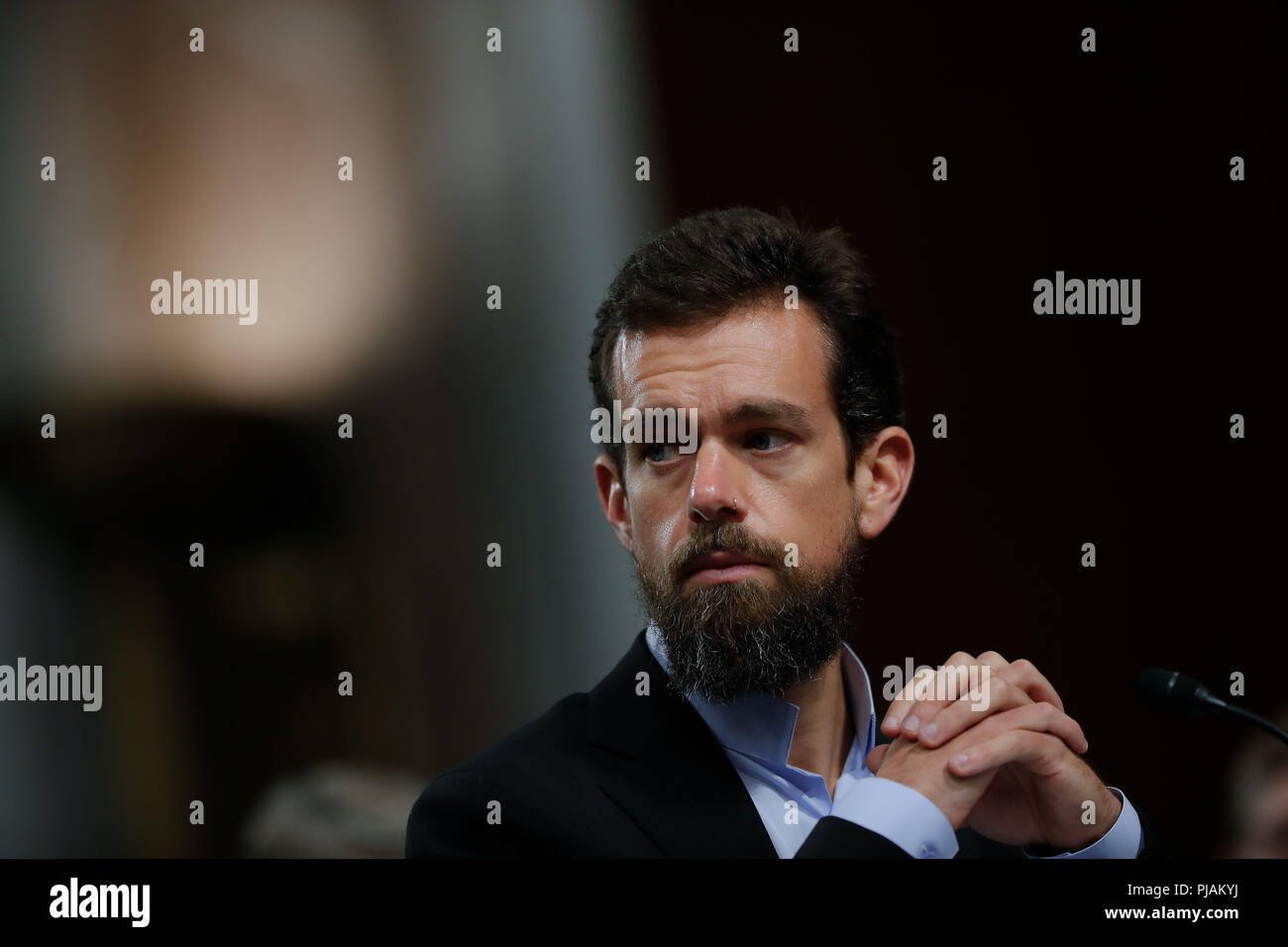 Washington, DC, Stati Uniti d'America. 5 Sep, 2018. Il CEO di Twitter Jack Dorsey testimonia davanti al Senato Comitato di intelligence sul Campidoglio di Washington, DC, gli Stati Uniti il 7 settembre 5, 2018. Credito: Ting Shen/Xinhua/Alamy Live News Foto Stock