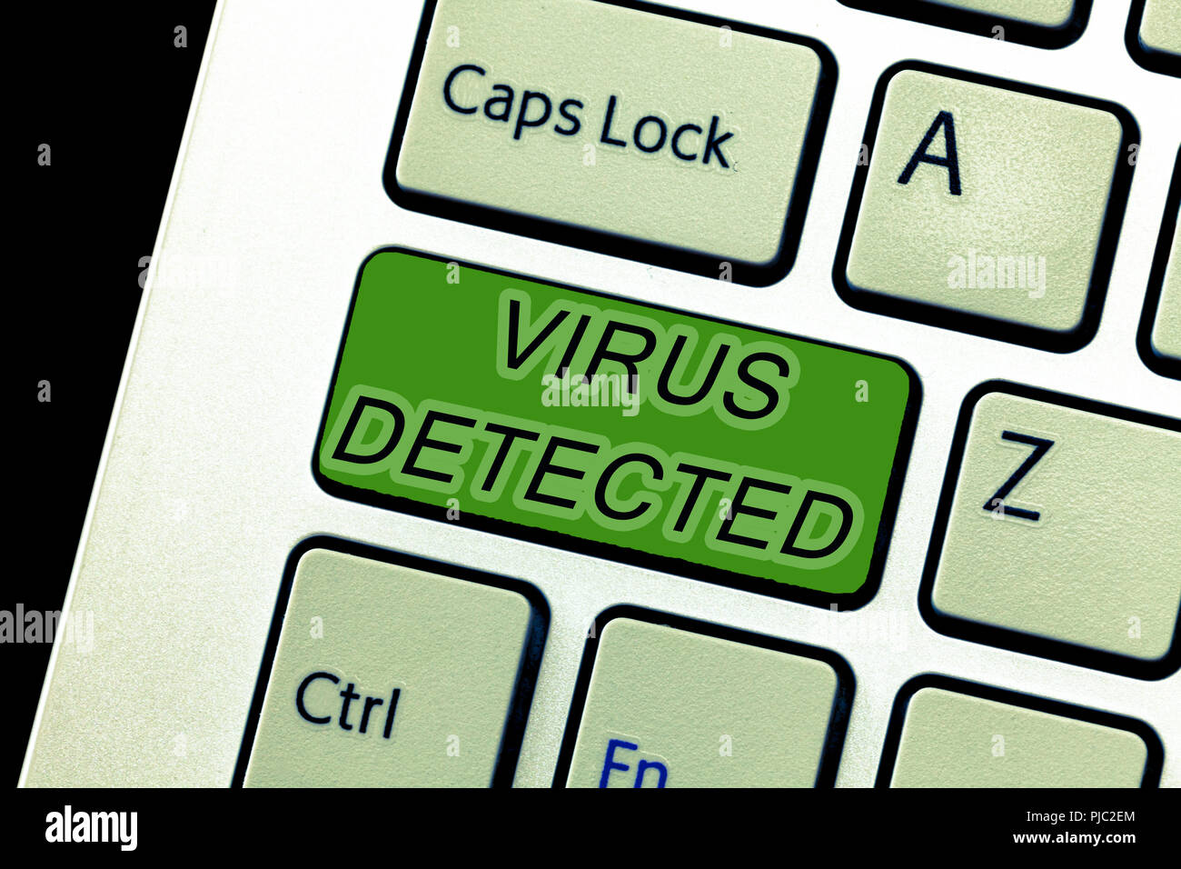 Segno di testo mostra Virus rilevato. Foto concettuale di un programma per computer utilizzato per prevenire e rimuovere il malware. Foto Stock