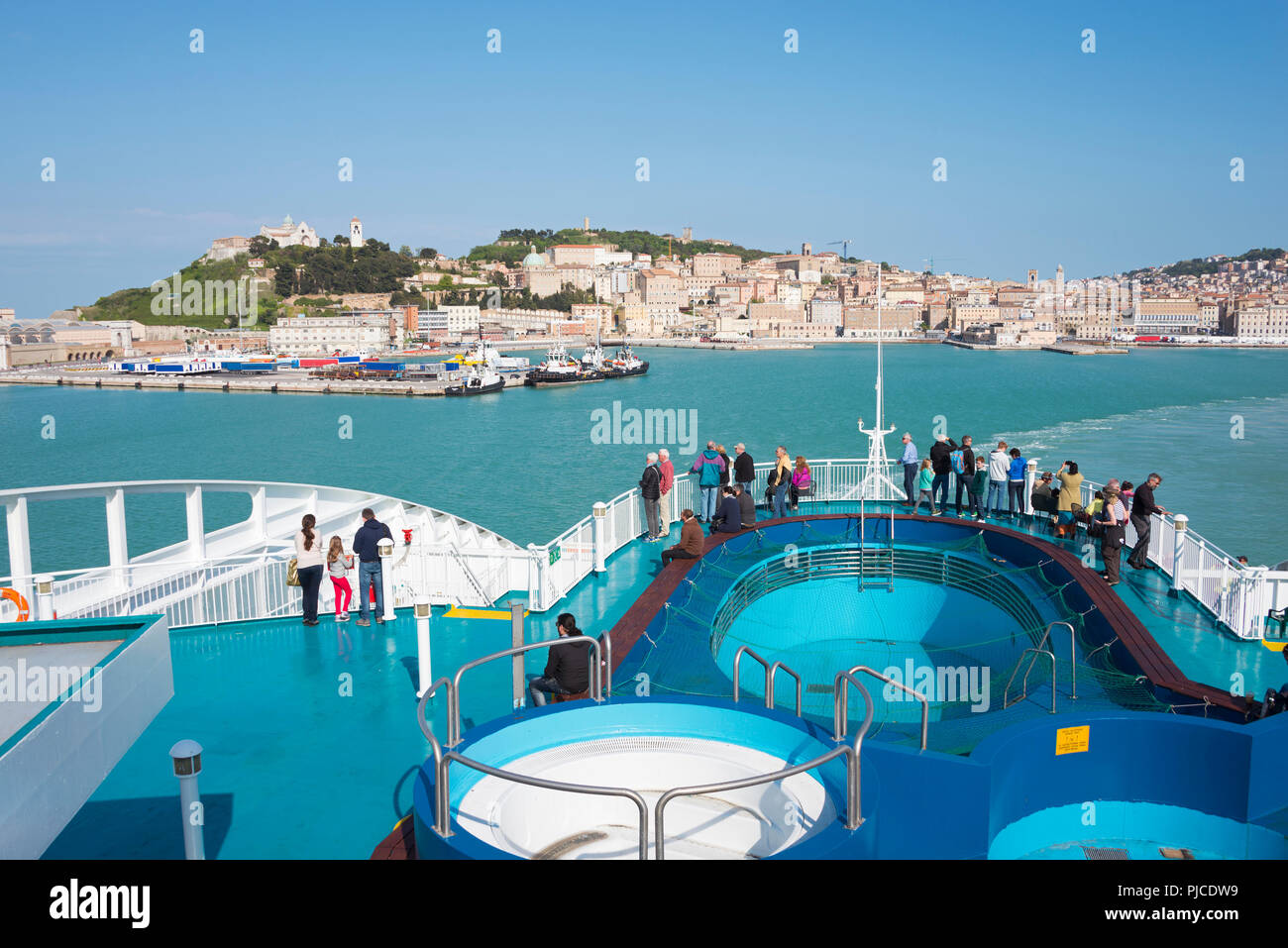 Ferry ancona immagini e fotografie stock ad alta risoluzione - Alamy