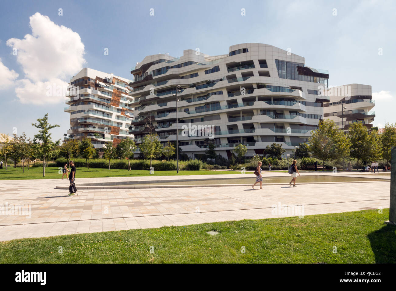 Zaha Hadid Architects, CityLife Milano edificio residenziale complesso, condomini, 2014, Milano, Italia, vista esterna Foto Stock