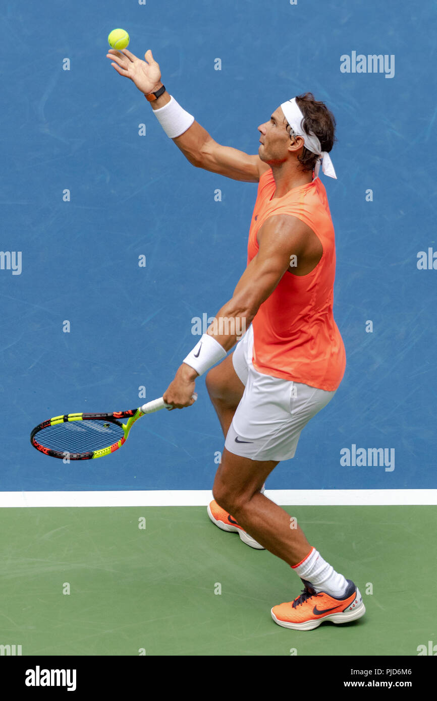 Rafael Nadal (ESP) competono al 2018 US Open di Tennis. Foto Stock