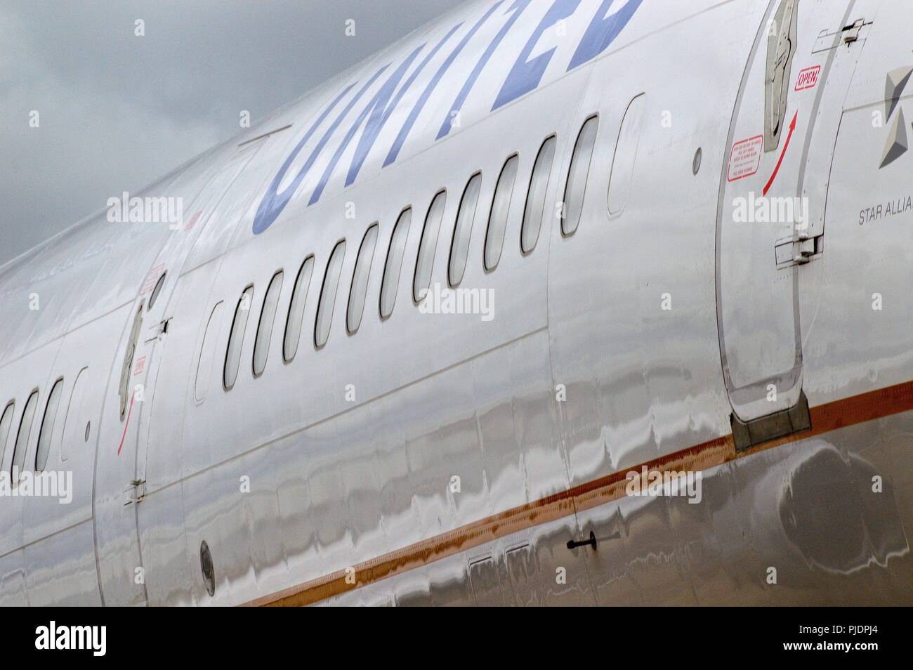 United Airlines visto a Glasgow prima di decollare PER GLI STATI UNITI D'AMERICA, dall'Aeroporto Internazionale di Glasgow, Renfrewshire, Scozia. Foto Stock