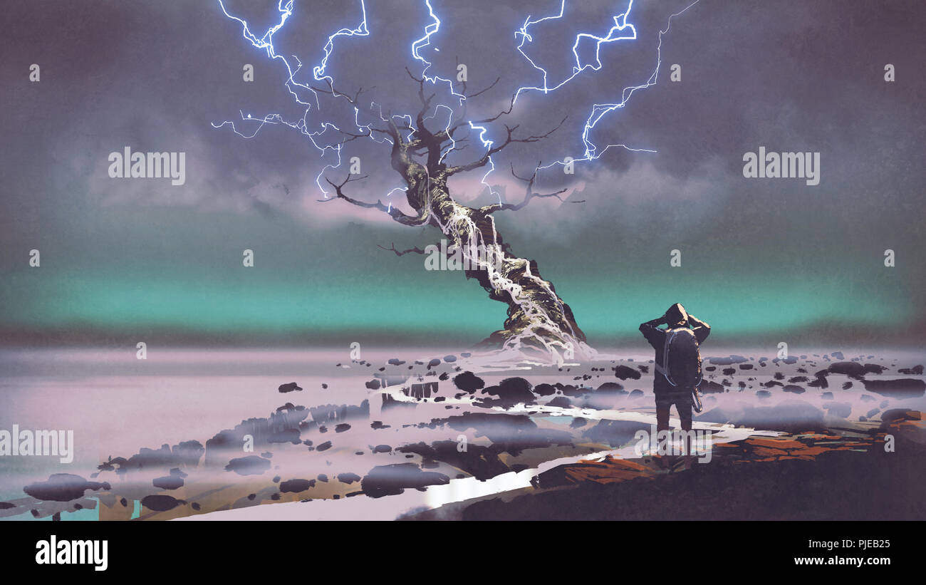 Escursionista guardando i fulmini sopra l'albero gigante, arte digitale stile, illustrazione pittura Foto Stock