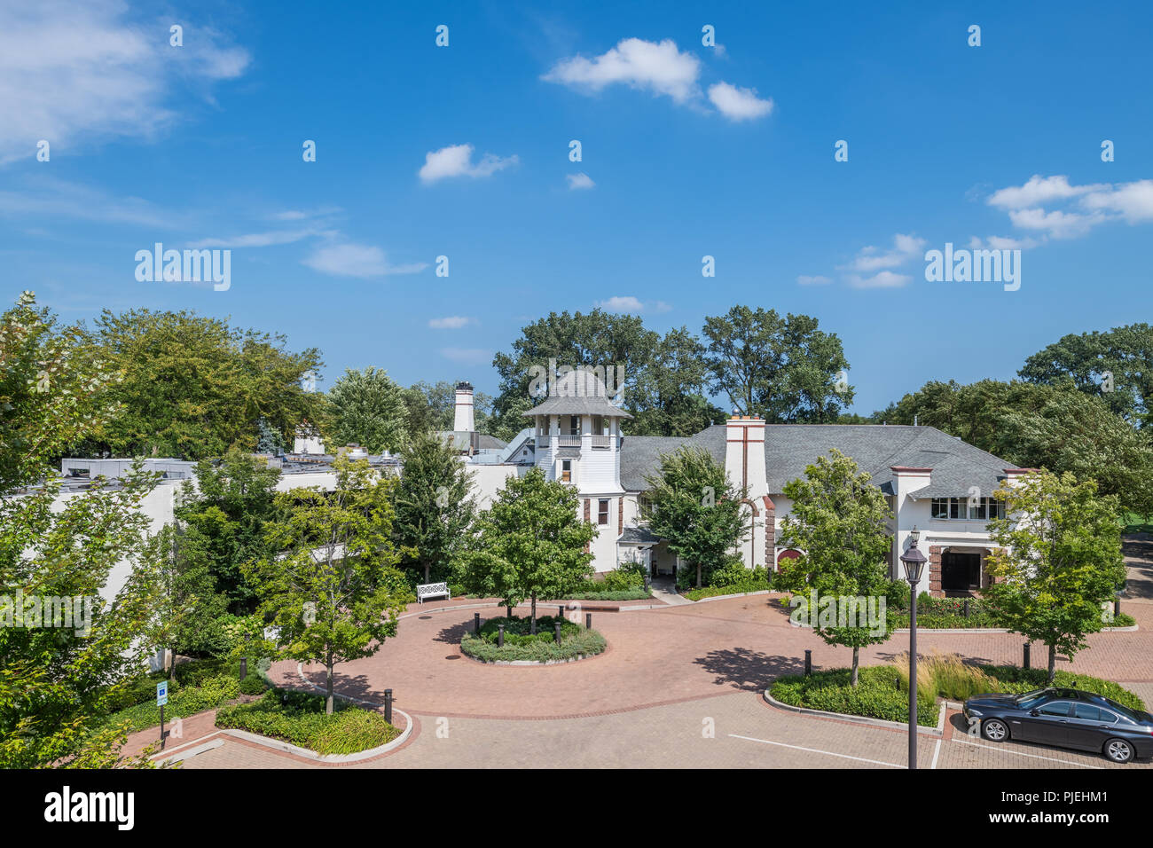 Esterno della sella e del ciclo nel club di Edgewater neighborthood Foto Stock